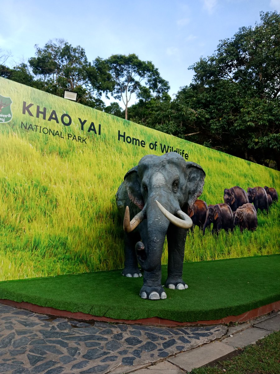 ไบ แนวลับ ๆ หาเพื่อนคุยไว้นัดเที่ยวกันครับ...