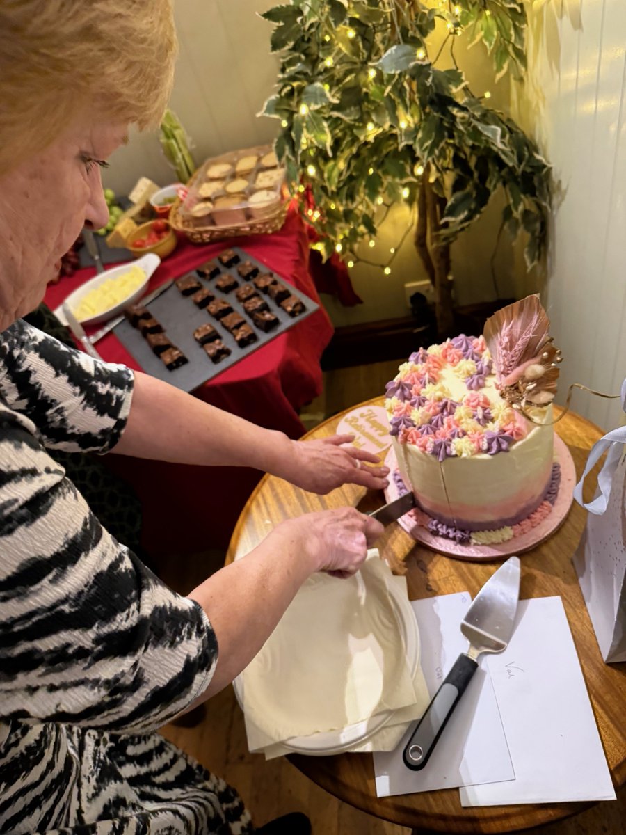 Starlings Transport & Storage Limited tweet media