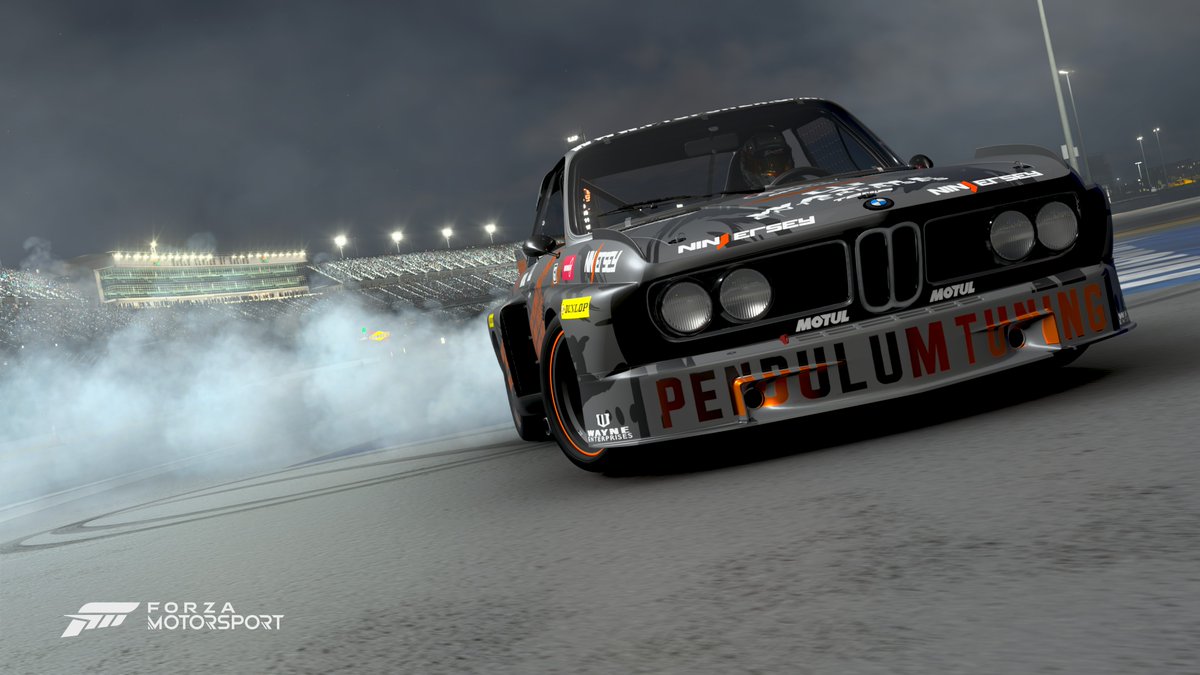 ForzaMotorEsp's tweet photo. Este fin de semana fueron las 24h de Daytona, organizado por la Comunidad de The Online Racing Association, por lo que compartiremos algunos de los autos que compitieron. 1975 BMW #458 PTG Ninjersey 3.0 CSL https://t.co/v5ydYItogM