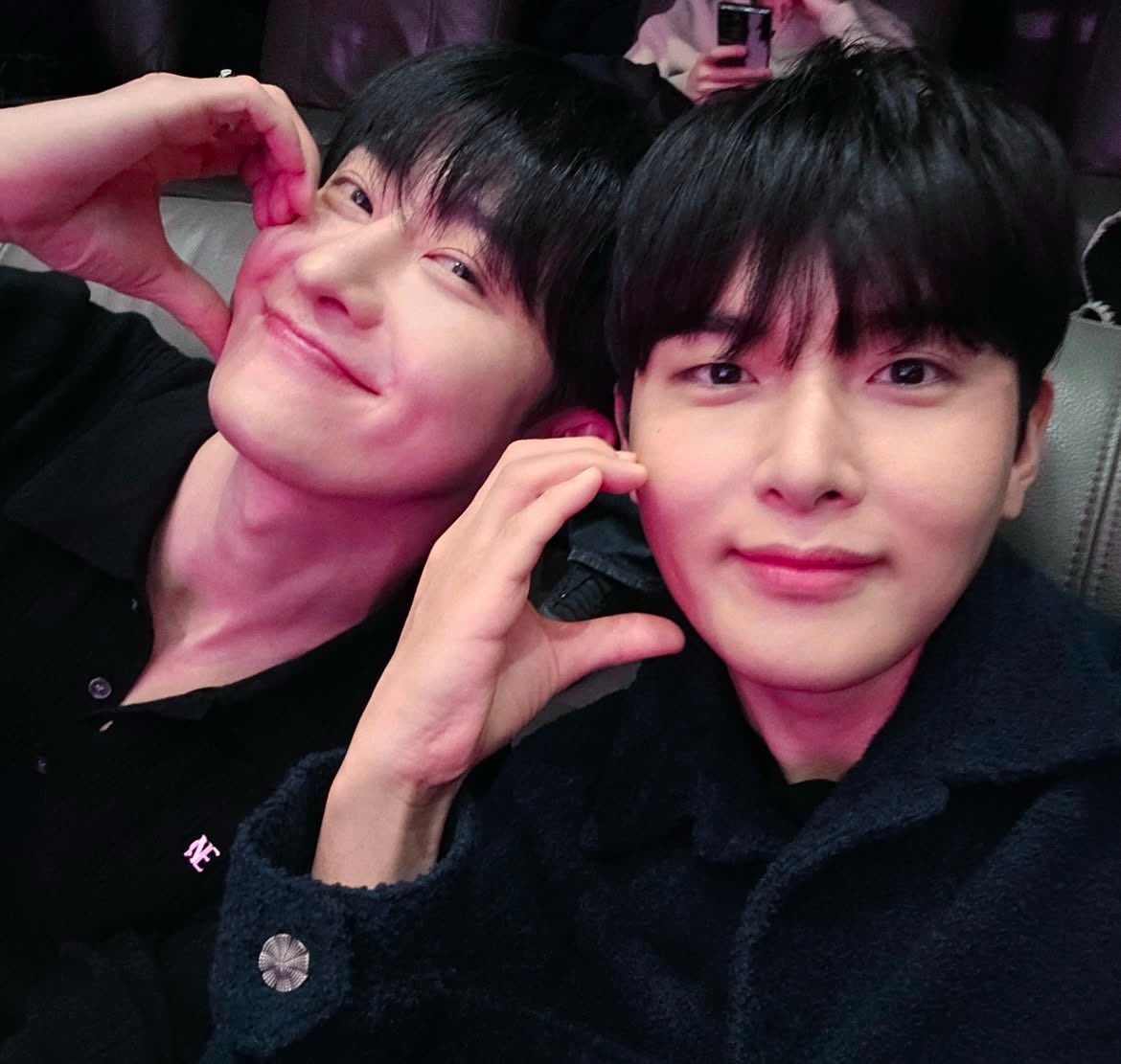 sj_love0's tweet image. super supportive 💙