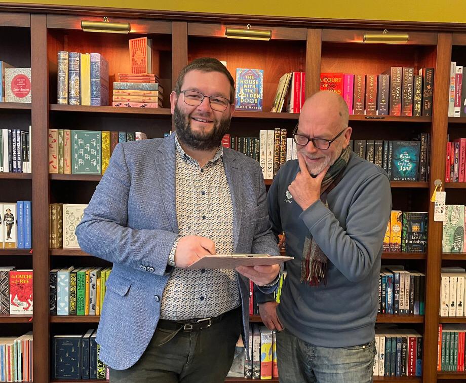 📚 Oer-Twente Een reis door mystiek en geschiedenis 🌿 We zijn trots op onze #samenwerking met #WillyBerends! 🤝 Eind maart verschijnt #Delaatstestam, burgers van #Twente het eerste deel van een indrukwekkend tweeluik over de oergeschiedenis van Twente. #Nedersaksischeuitgeverij