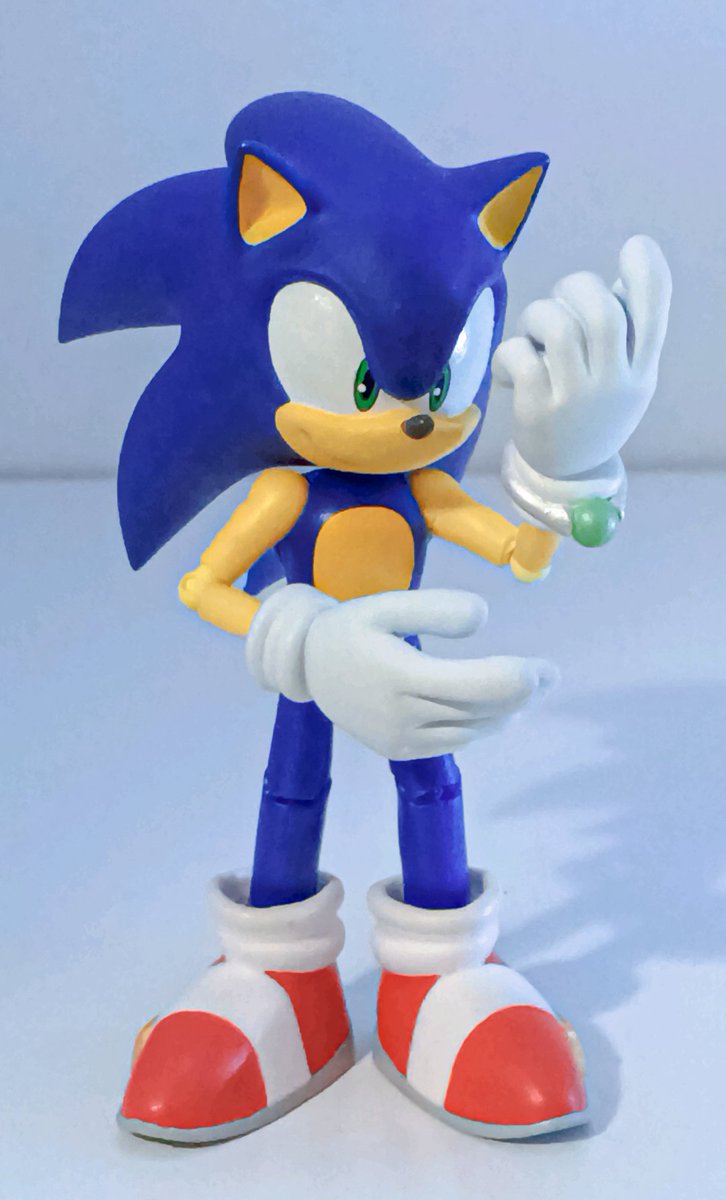 Gabs_c4d's tweet photo. This is a custom hand kit for the unleashed sonic custom figure. It's the hands with chip's bracelet. The hands are posed based on a render. I sent the models to @EScrubby_ and he made the real! They look so good, i love it!
#sonicunleashed #sonicfigure #soniccustom #sonic https://t.co/J56u9d6VKS