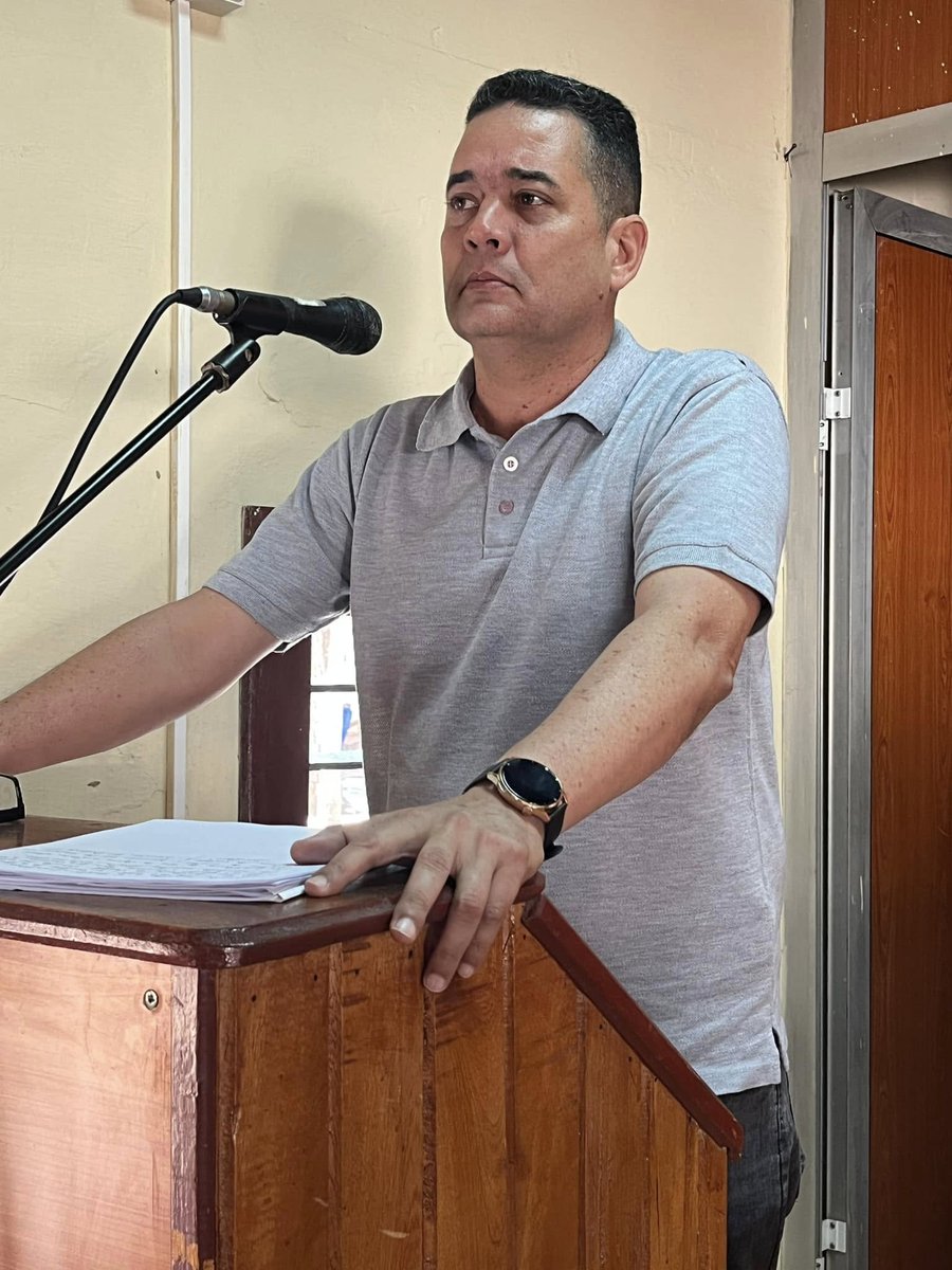 JorgeSutil2's tweet photo. Acompañé la décimo séptima Sesión Ordinaria de la Asamblea Municipal del Poder Popular en #SantaCruzdelSur, donde se evaluó el cumplimiento del Plan y Presupuesto del 2024 y y aprobación del Presupuesto y el Plan de la Economía para el 2025. https://t.co/pLrdipHxtr