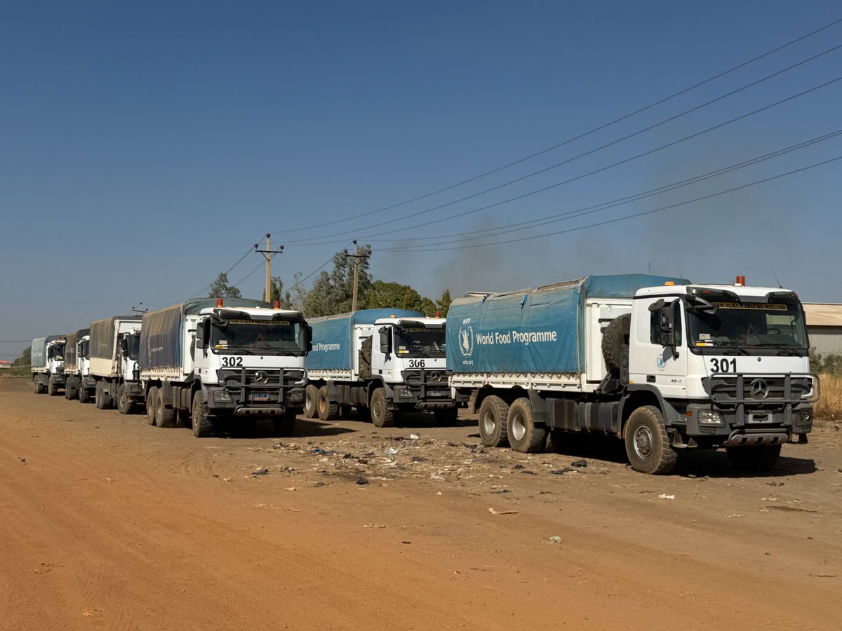 🚨 #Sudan: the first WFP convoy in over a year has safely reached Wad Madani after a 200km journey from Kosti. 

The 11-truck convoy, with 260 metric tons of food &amp; nutrition supplies, will support 20,000+ families at risk of #famine.

📣 Safe access is critical to #FightFamine.