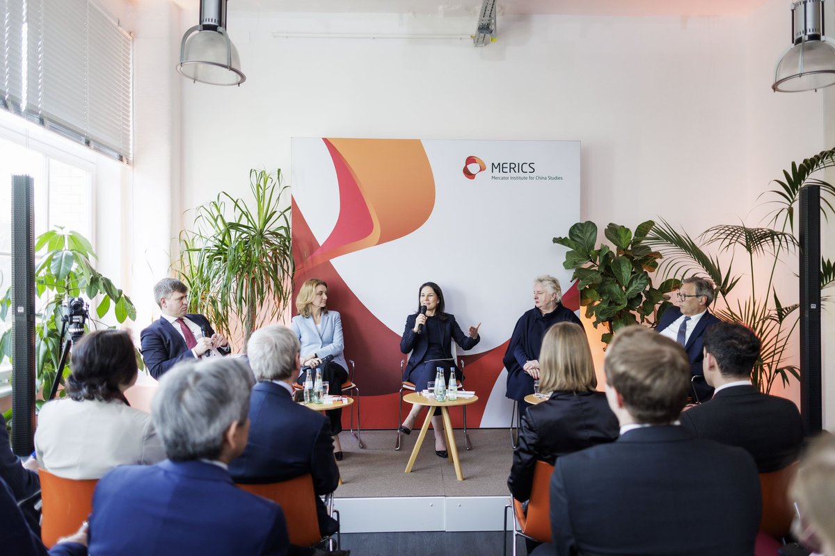 Auswärtiges Amt tweet media