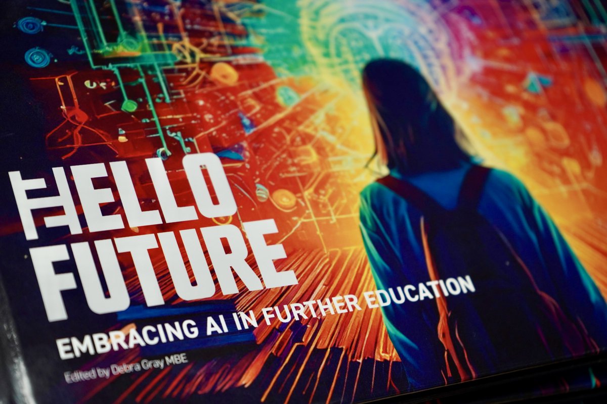 Hull College tweet media