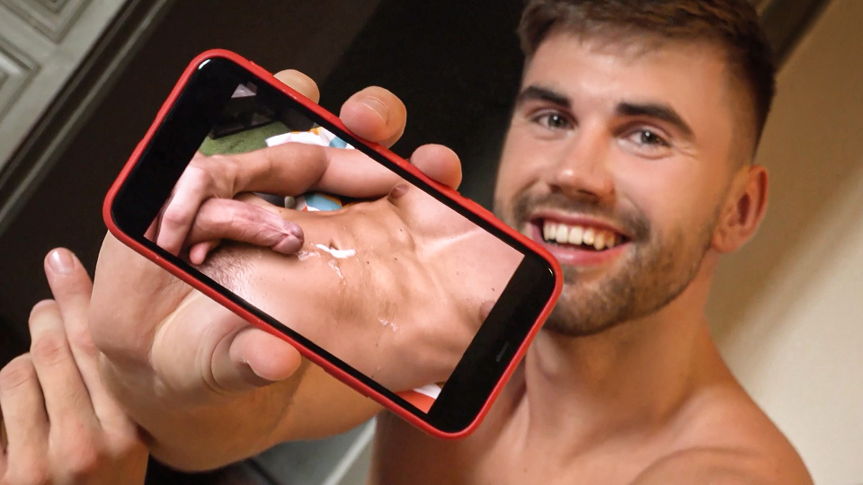 Who wants to see my selfie video? 😋💦💦💦

You'll find it on BelAmiOnline.com