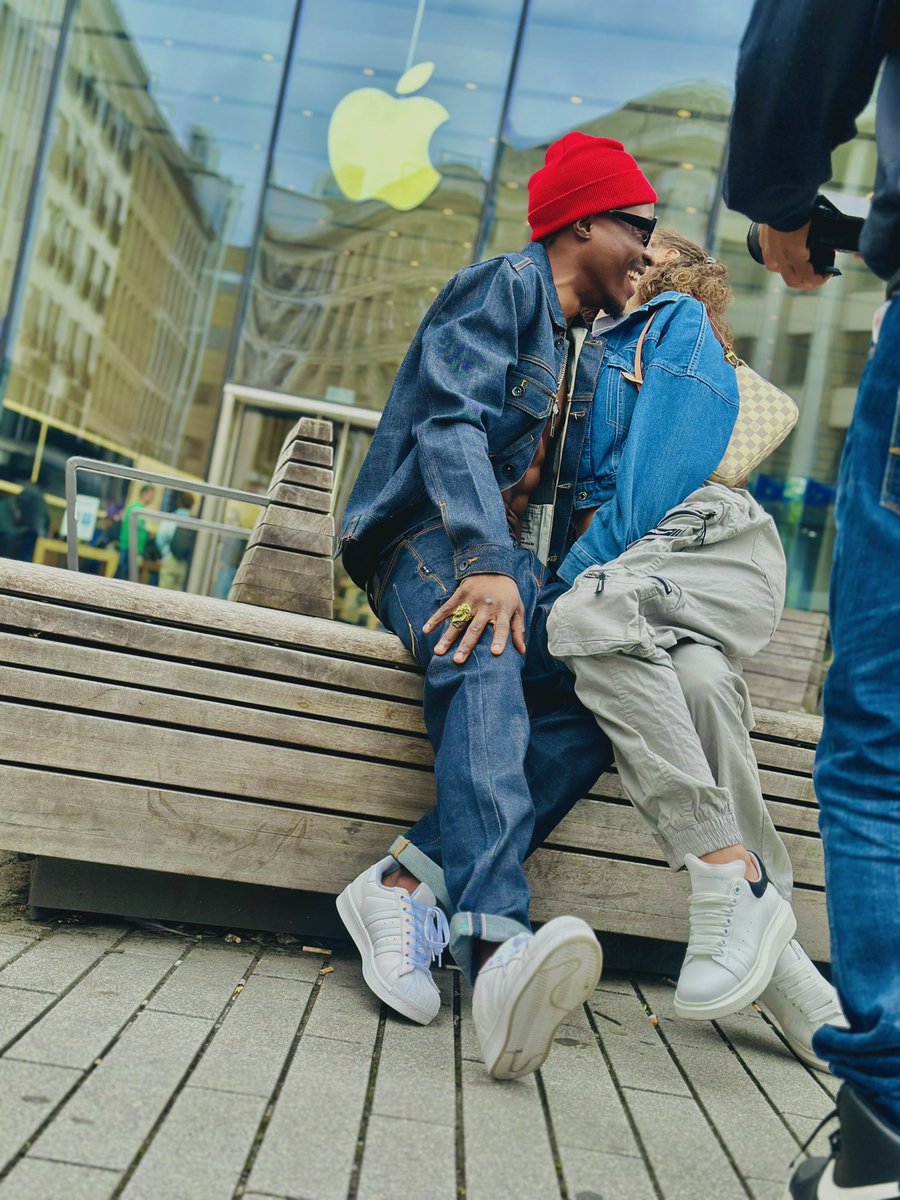 Master H tweet media