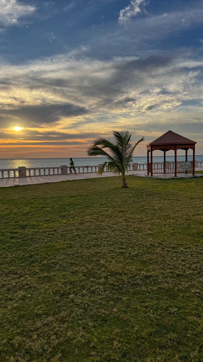 Soi_70's tweet photo. 20 يناير .. ينبع 🧡🌤️ https://t.co/rILFz9W7J5