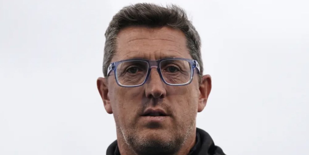 sportslaureate's tweet photo. Zoomed in &amp; out on #WAshes.

https://t.co/KLgslzwZA4 - Angry fans.

#Eng #Aus #cricket
#JonLewis #Dunkley #Knight

Pic from The Cricket Paper https://t.co/J1rOW4RS8B