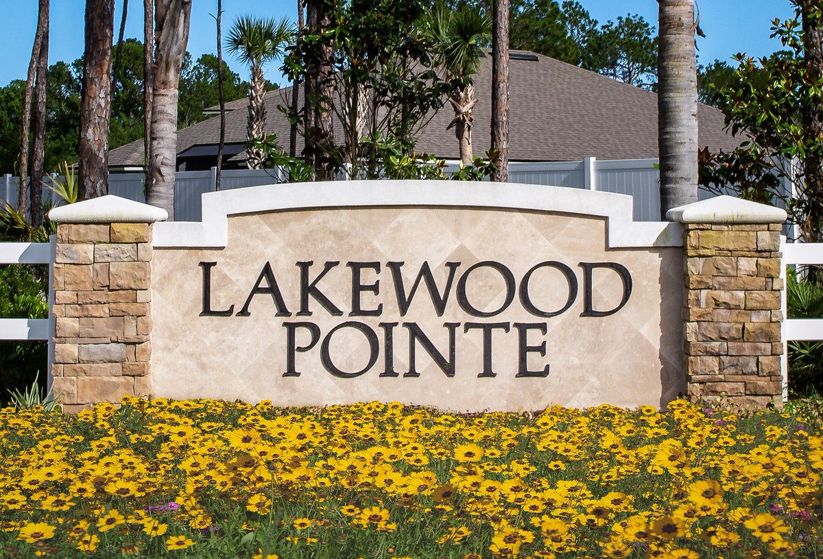 BSSigns1's tweet image. Choose a font that is legible and represents your brand. Avoid using too many fonts or styles, as it can be overwhelming. Need help with font selection? Our team can assist you! Call us at 904-824-3323 or visit bnssigns.com #SignageFonts