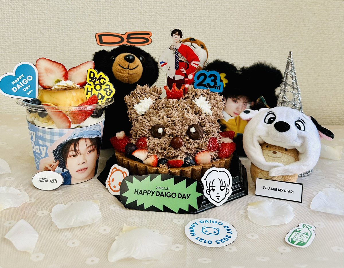 大悟お誕生日おめでとう🫶
素敵な一年になりますように😍
ずーっと待ってるよ😊

#HAPPY_DAIGO_DAY
#スーパースター小林大悟をずっと待ってる
#小林大悟