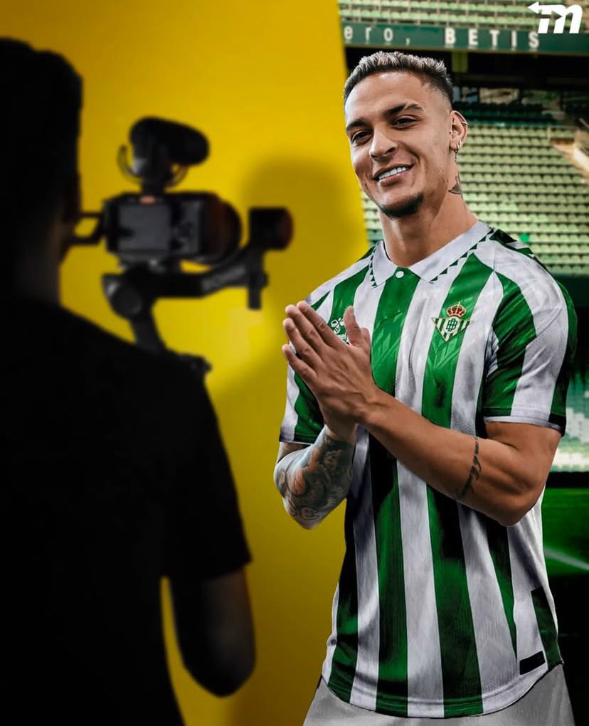 Nikolay_Petkovv's tweet image. ✅‼️🚨 DEAL DONE: Antony moves to Real Betis on loan until the end of season. The Brazilian player has agreed his details for his move to Spain. At the summer of 2022, Manchester United has signed him for the €95 millions from Ajax.