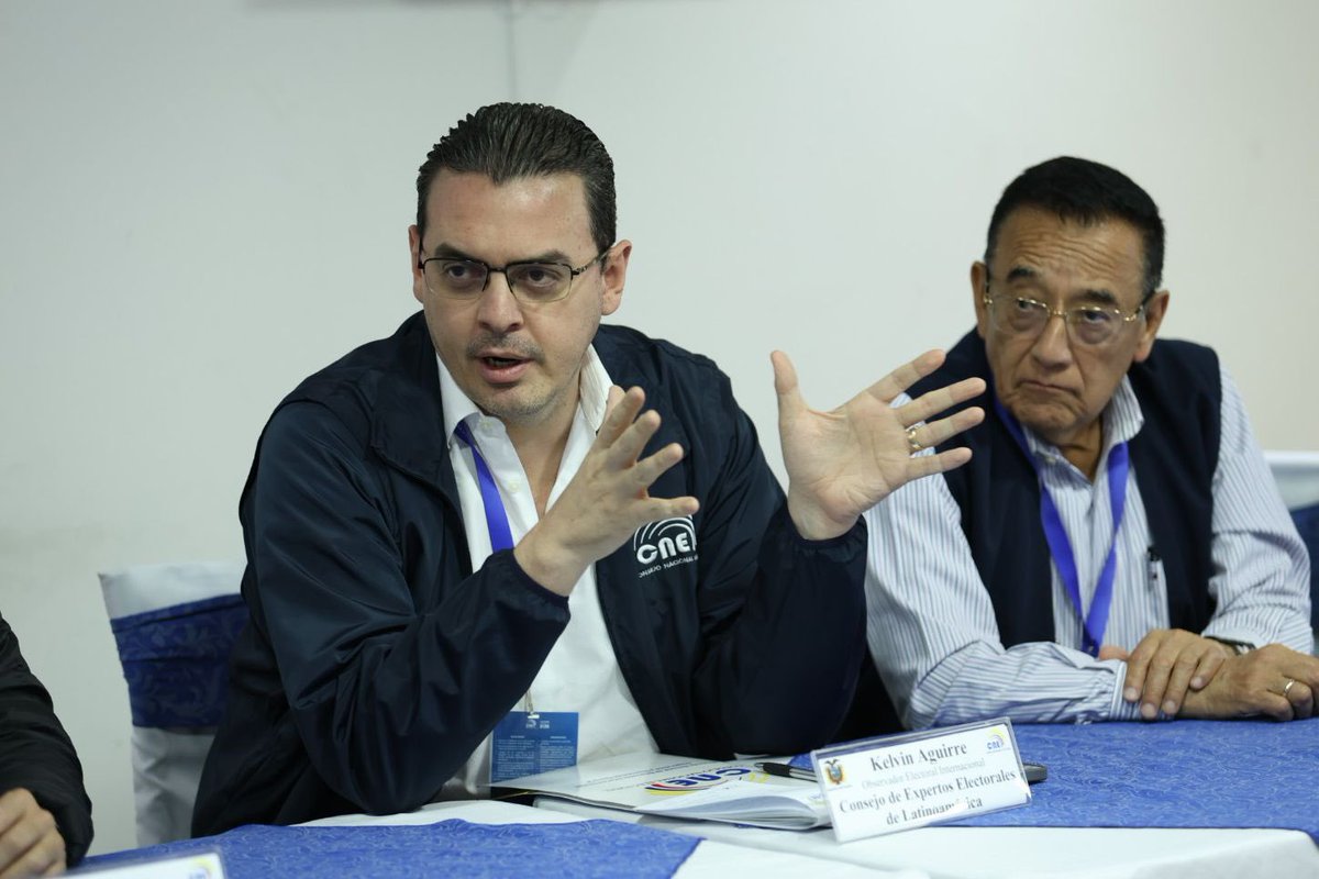 KelvinAguirre18's tweet photo. En visita técnica en Ecuador presenciamos el Simulacro Nacional de las Elecciones Generales del 9 de febrero 2025 y el Debate Presidencial. Donde destaco el compromiso del @cnegobec con la democracia mediante una impecable organización y planificación de dichos hitos electorales. https://t.co/HrxV95zs3c