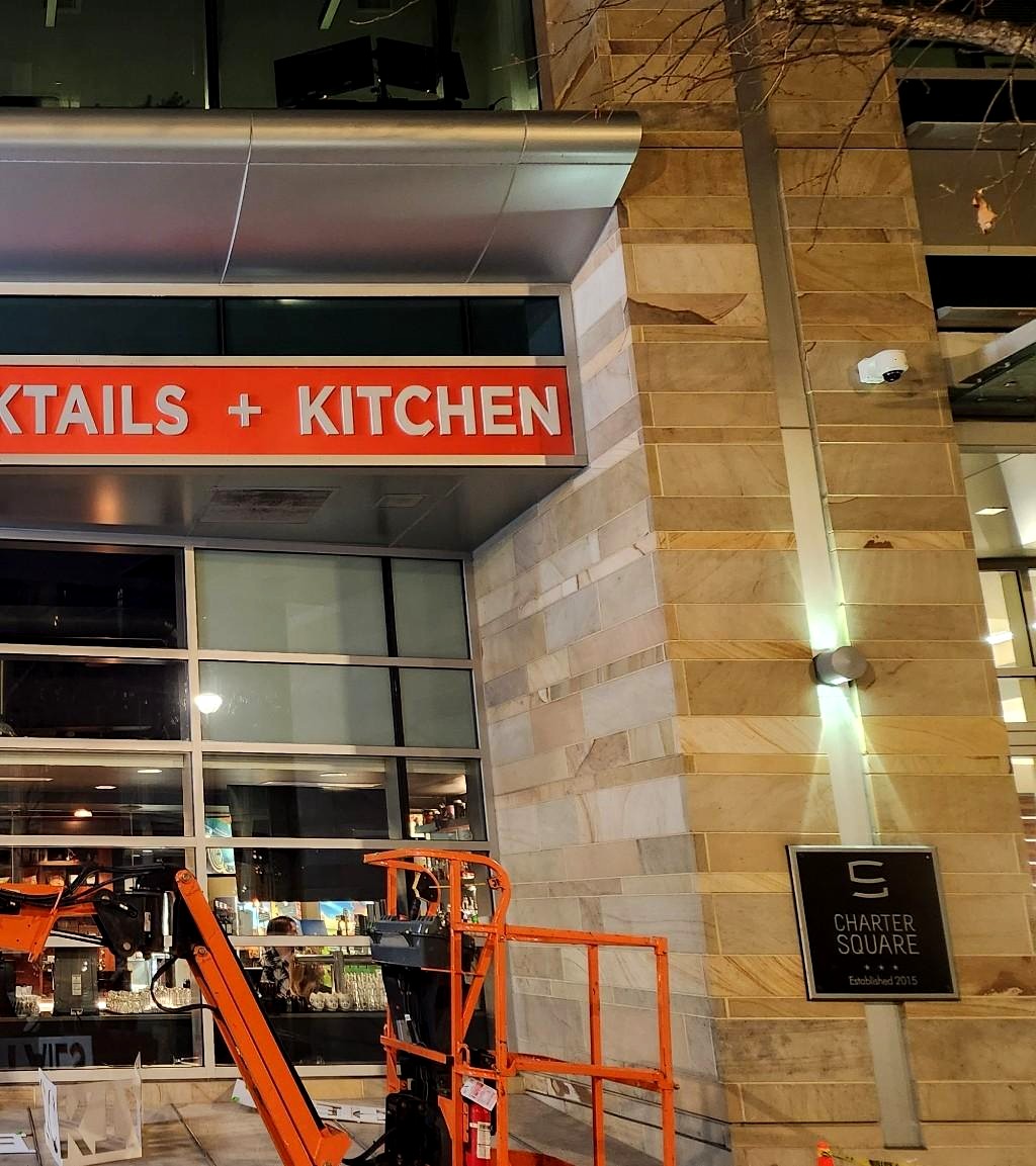 capital_sign_nc's tweet image. Lighting up the night in the heart of Raleigh! 🌙✨ Proud to install this sleek exterior vinyl banding for Sir Walter Coffee. Whether day or night, your brand deserves to stand out—just like this local favorite! ☕️ 

#ExteriorSignage #VinylSign #SignComapny #Coffee #RaleighNC