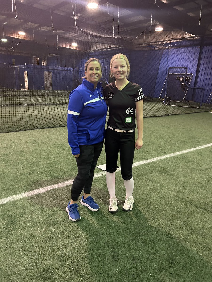 braelee_burskey09 (@braeleeburskey) on Twitter photo I had a great time at the <a href="/IndStSoftball/">Indiana State Softball</a> camp this weekend learning new drills and getting good reps. Thank you to all the coaches and players who came out to help with the camp. <a href="/CoachWThees/">Windy Thees</a> <a href="/nicolee_bechtel/">nic</a> <a href="/Short1Addison/">Addison Short</a> <a href="/PHAthletics00/">Powerhouse Athletics</a> I had a great time at the <a href="/IndStSoftball/">Indiana State Softball</a> camp this weekend learning new drills and getting good reps. Thank you to all the coaches and players who came out to help with the camp. <a href="/CoachWThees/">Windy Thees</a> <a href="/nicolee_bechtel/">nic</a> <a href="/Short1Addison/">Addison Short</a> <a href="/PHAthletics00/">Powerhouse Athletics</a>