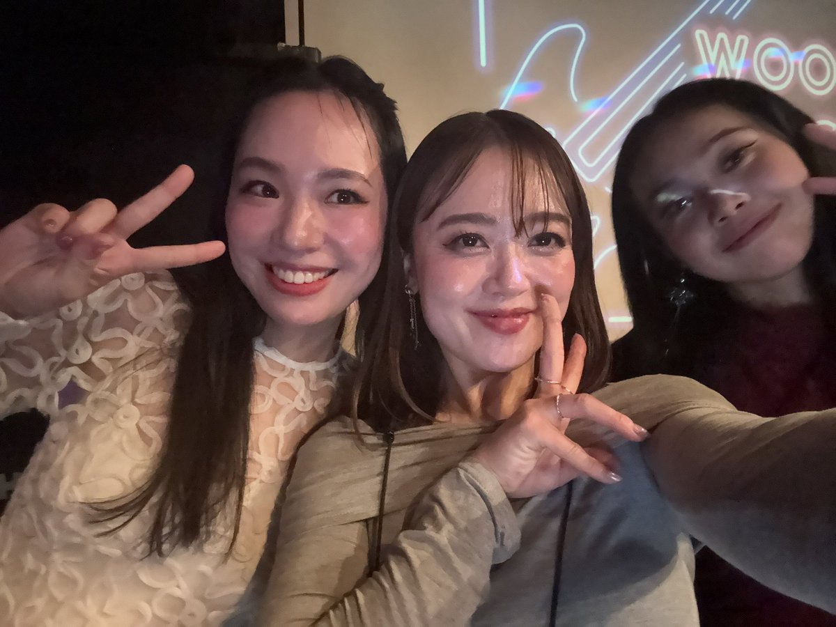 JunaSerita's tweet image. AMI NAKAZONO SUPER SESSION LIVE でした🎸✨
ジャズアベの曲もやったり、それぞれのソロ曲もやったりもりだくさん❣️
あみたん素敵なイベントに呼んでくれてありがとう🙏✨❣️

#ジャズアベ #amynakazono #O型新人