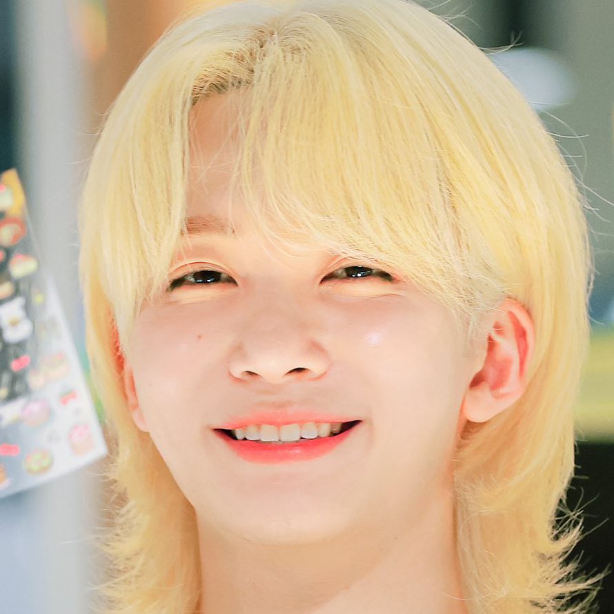 버터바른 모닝빵