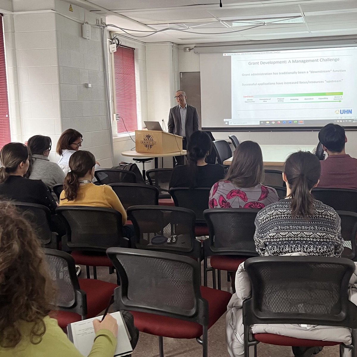 UofT Immunology (@immunologyuoft) on Twitter photo 📝Thank you to Jerome Valero from <a href="/UHN/">University Health Network</a> for sharing his grant writing expertise with <a href="/uoftmedicine/">Temerty Medicine</a> Department of Immunology Postdocs & Research Associates during the recent workshop organized by Drs. @sarah_crome & Watts (Assoc. Chairs - Postdoc). 📝Thank you to Jerome Valero from <a href="/UHN/">University Health Network</a> for sharing his grant writing expertise with <a href="/uoftmedicine/">Temerty Medicine</a> Department of Immunology Postdocs & Research Associates during the recent workshop organized by Drs. @sarah_crome & Watts (Assoc. Chairs - Postdoc).