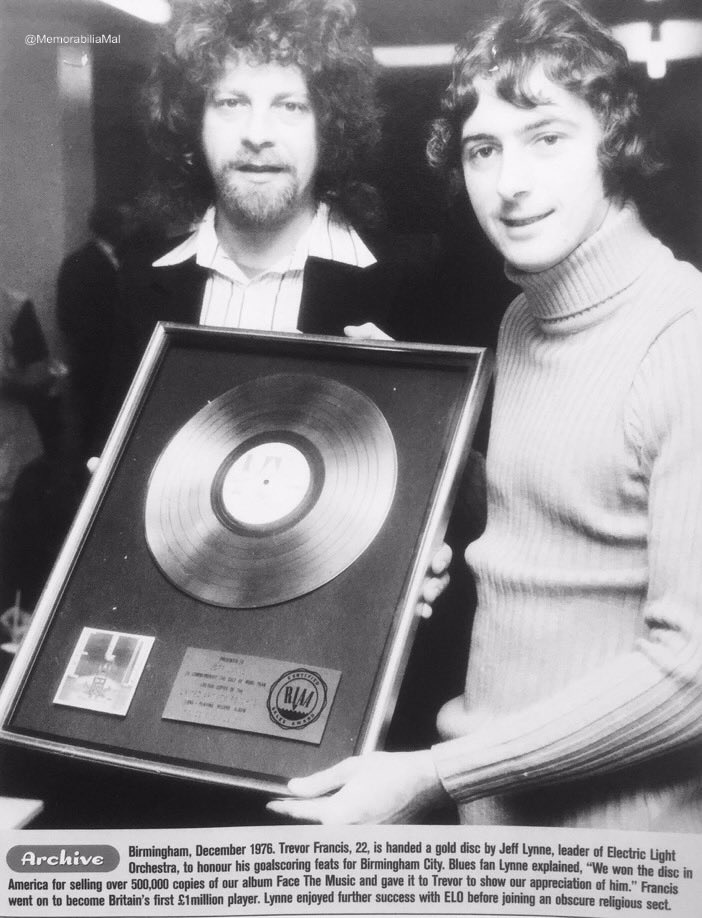 Jeff Lynne presents Trevor Francis with a gold disc in 1976 #BCFC #ELO #KRO