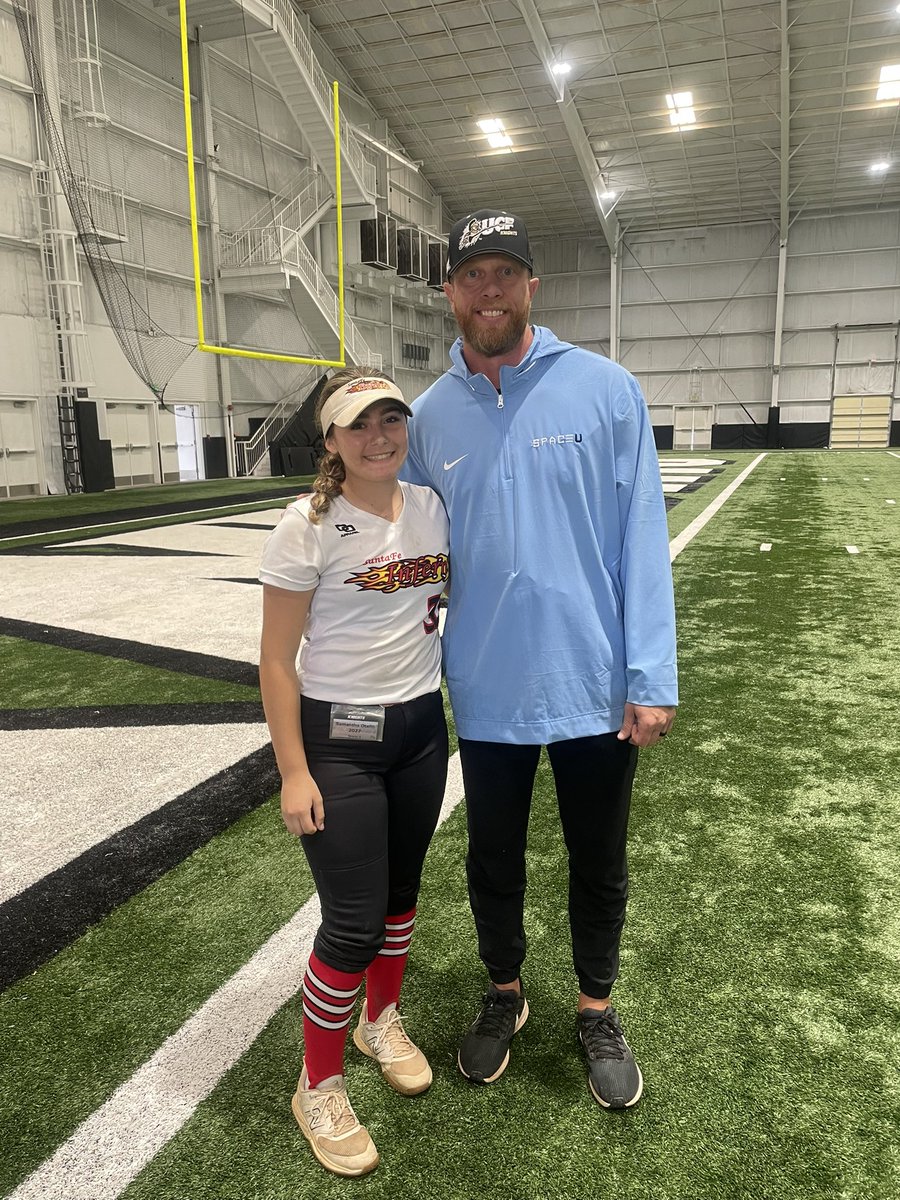 samantha_otano3's tweet photo. Another great weekend! Thank you @UCF_Softball @CoachBallMalone @noahbsanders @SPestrak @ShannonSaile for an amazing weekend learned a lot from the team! @sfinferno09 @jasonnowling3 @JessilynVera18 @PaitynDonalson @brayrano2028 @BeritAcker2027 @johnson_niamah #leftylefty https://t.co/CUpdmMXLql