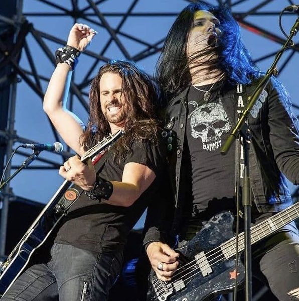 AgentRoyale's tweet photo. TODD KERNS DAMMITWEAR by AGENT ROYALE ✌️♥️ Don’t just wear it, Rock it! @todddammitkerns @AgentRoyale #slash #toddkerns #share #madeincanada #toronto  #november #blackfriday #smkc #gypsy #tarot #dammit #Canada #canadian #LasVegas #tshirt #nft #horrortees #December #rockit #italy    #Italia @Slash