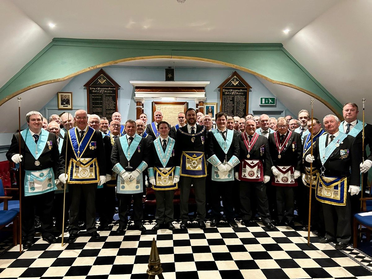Congrats to WBro Kevin who was recently installed as the new Master for Friendship and Sincerity No. 472, which meets in Shaftesbury. A huge turnout of Provincial Grand Lodge officers and members from far and wide attended to see Kevin installed as Master.