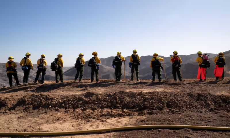 efprp_off's tweet photo. With more than 24 deaths and 92,000 individuals under evacuation orders, #California is now facing what could be one of the "most devastating natural disasters in United States history," stated California Governor Gavin Newsom. Forecasters have warned that strong winds in the coming days are expected to intensify fire conditions, fueling explosive growth.

Our thoughts are with those affected by these devastating #fires, as well as the brave individuals risking their lives to protect communities and homes.

#LAFirestorm2025