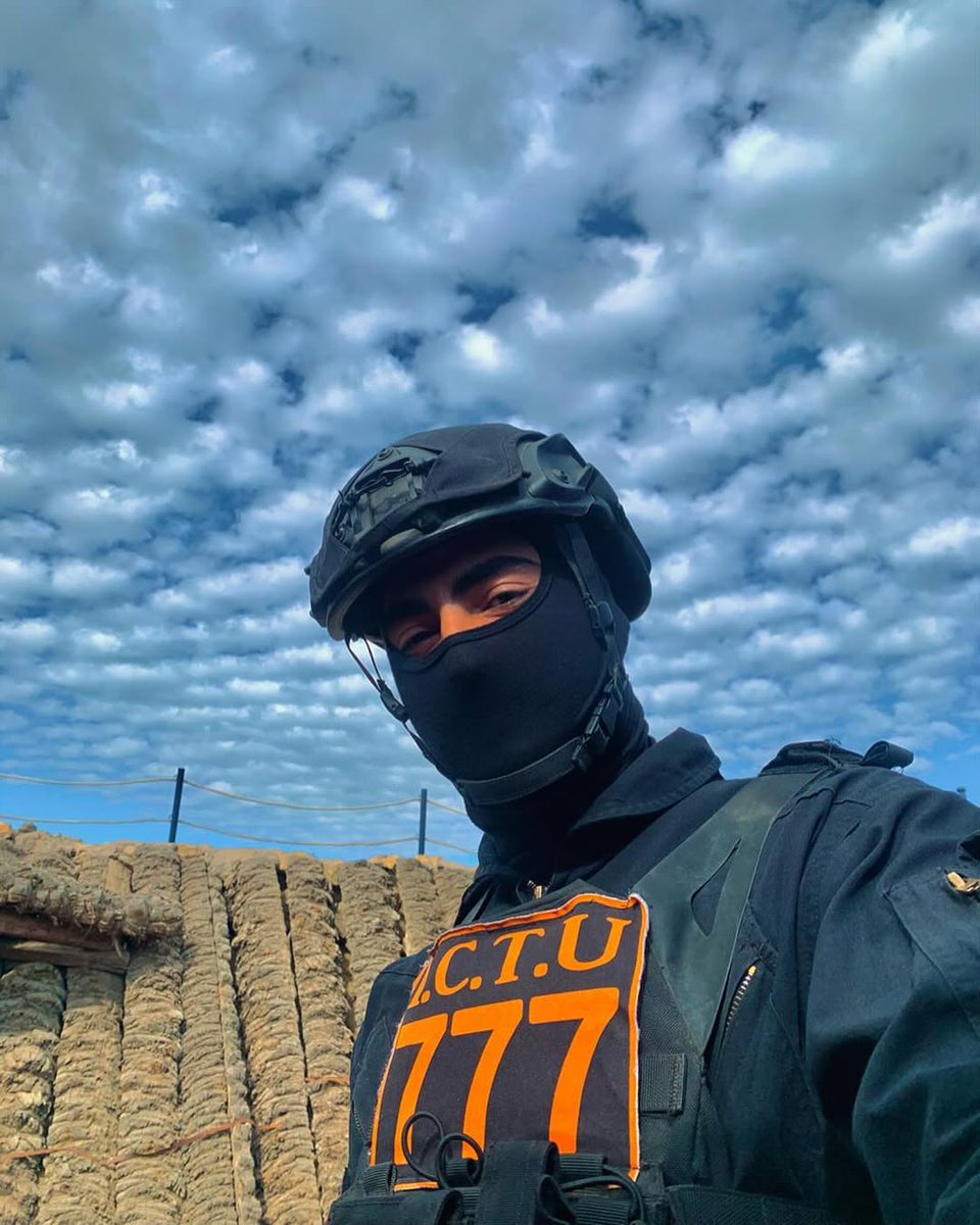 الوحدة ٧٧٧
الوحدة المظلومة .. اغلب المعلومات عنها مغلوطة سواء نسج أساطير زي اللي بيقولك وحدة ارهاب دولي أو تقليل منها بسبب عملية نفذتها بعد وقت قليل من تأسيسها وقبل تطوير تكتيكاتها 
الوحدة متخصصة في تحرير الرهائن وعدد افرادها مناسب  لمهمتها 
ومستوى تدريبها الحالي مرتفع جدا