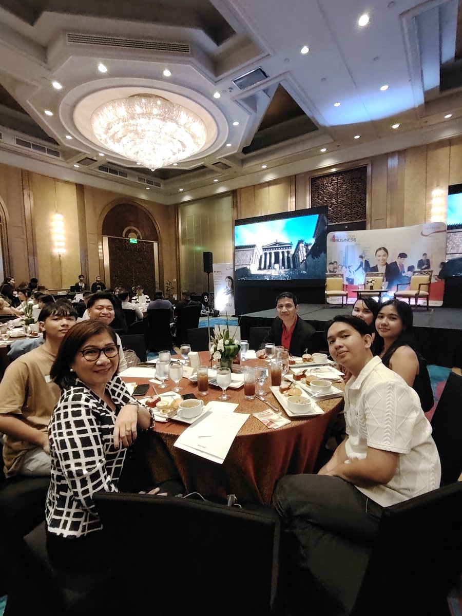 jonnie_cabatbat's tweet image. First BYB hosting of the year, and it was really a blast. Approximately close to a thousand participants who are very eager and ignited to shift career and build business with purpose.

#JoinPru 
#ManFromThePru
#PRUbinsyanongAdvisor