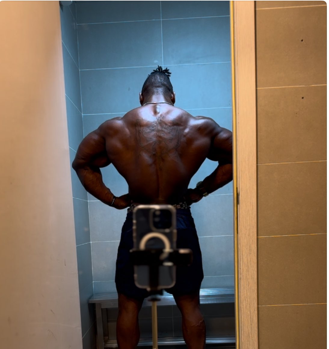 MalikTyrone2's tweet photo. D muscles live in me!! 💯 #offseasonmode https://t.co/ZxgFpEfBsb