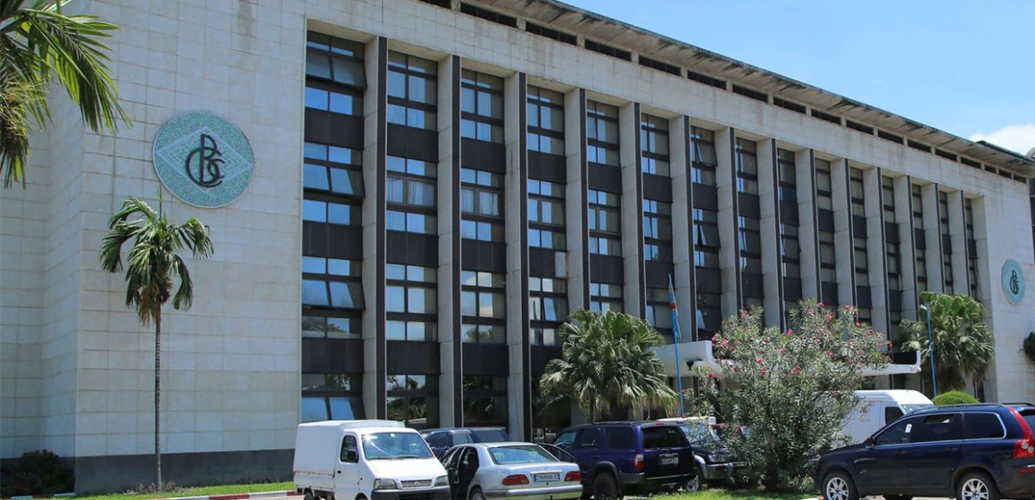 Infocongo's tweet photo. Consultez « Scandale financier en RDC : La justice enquête sur des pratiques opaques à la Banque Centrale et à la Gécamines » sur le site web de Infocongo https://t.co/iCmCfMvCRb https://t.co/hVhcQAAzeX