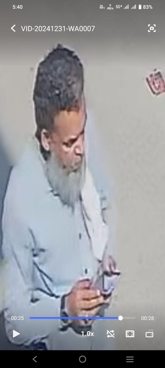 ashrafspeaks1's tweet photo. Concerned about the slow pace of investigation into the theft of ₹4 lakhs from a mosque. Despite having evidence &amp; image of Robber the perpetrator remains at large. Hoping @MumbaiPolice @ThaneCityPolice    will take immediate action and provide justice to me,@DGPMaharashtra https://t.co/lFcB1IHG5r