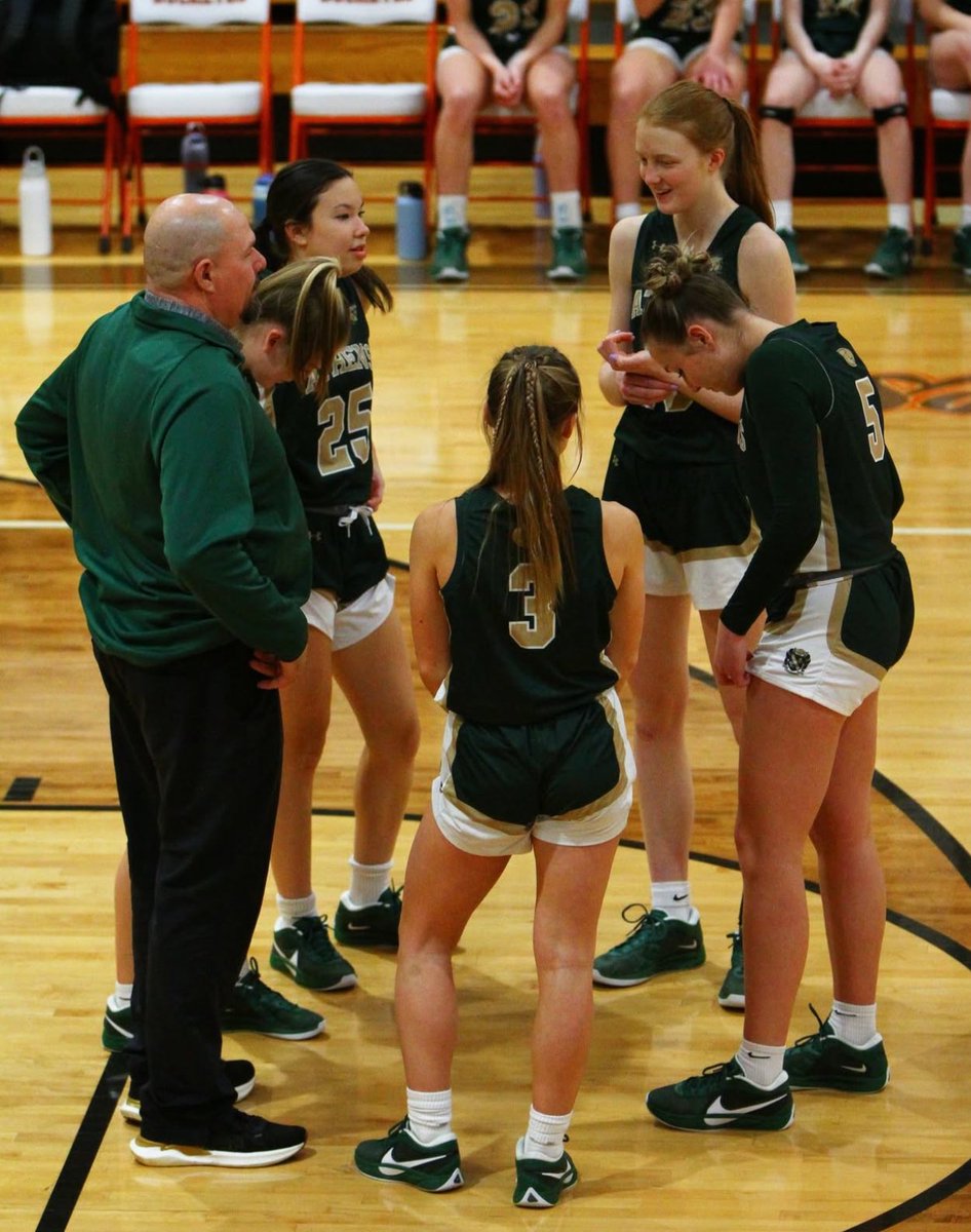 ITS GAMEDAY!!!!!  Come out and support us today!! Home vs. Fed Hock! JV starts at 4 and varsity will follow!!! 
Go Dogs🏀💪🏼