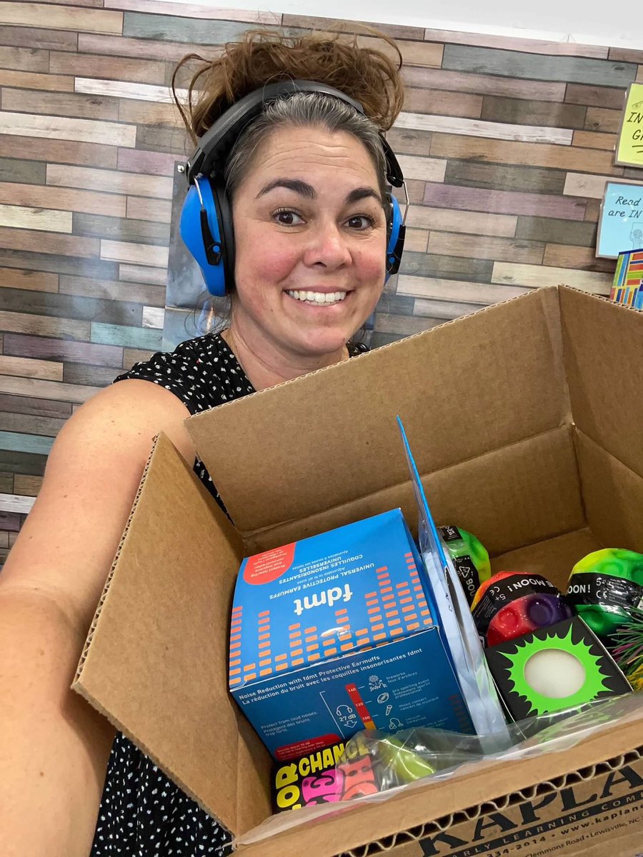 Lori Huntsman tweet media