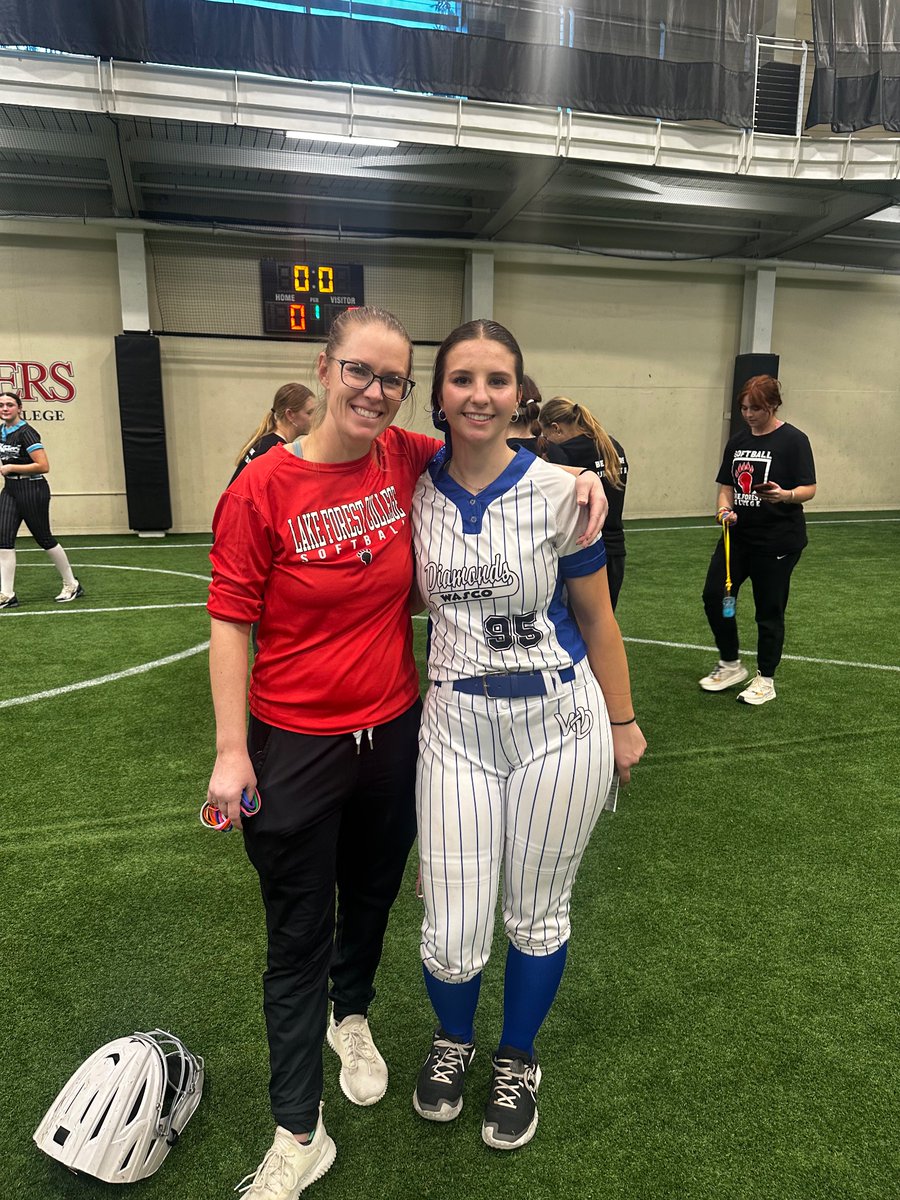 TeaganCatcher's tweet photo. Huge thank you to @LFCollegeSB coaches and players for hosting an awesome camp yesterday! I can’t wait to be back soon! #forthesnacks @WascoDiamonds @strickerwasco https://t.co/PdVQLKiGiM