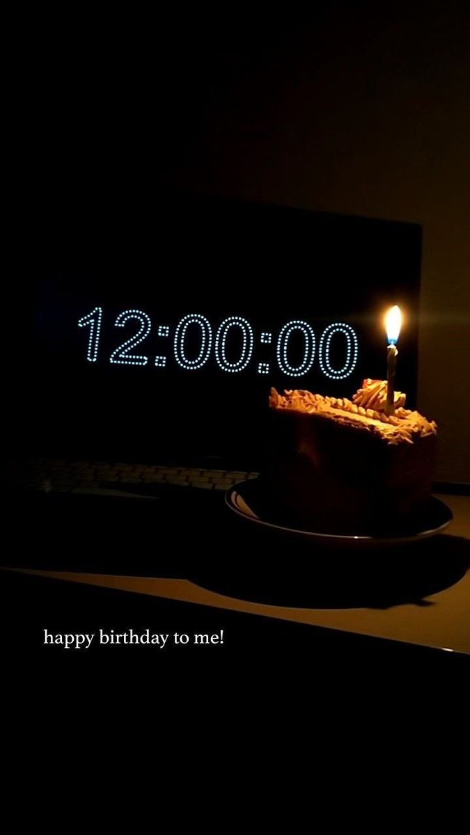 S_0e6's tweet photo. It,s my birthday 🎂💕 https://t.co/FVVVyw059c