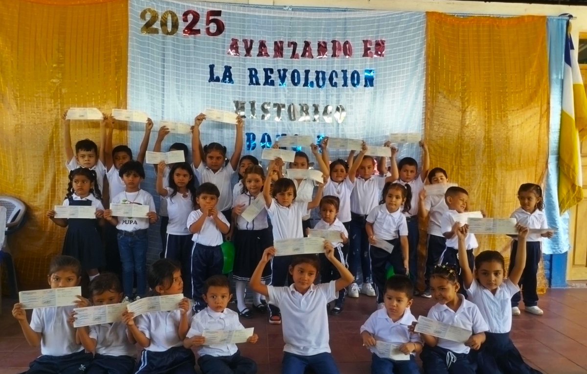 🎁 Hoy entregamos el Bono Presidencial a niños y niñas de Educación Inicial (I a III Nivel) y 1° y 2° Grado de Primaria.

💙 Un apoyo que fortalece la educación y el futuro de nuestra niñez. ¡Juntos seguimos avanzando! 📚✨