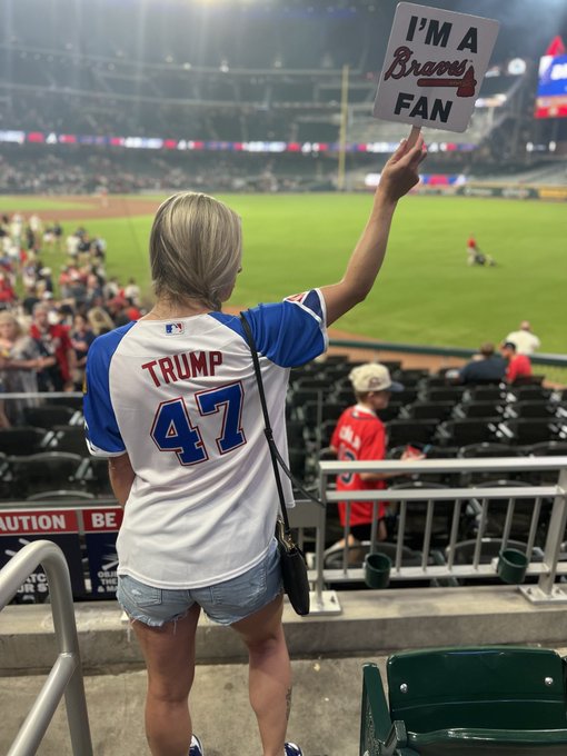 Watch Lani Rails (Hotsouthernfreedom)'s leaked NSFW photo on TwXstars