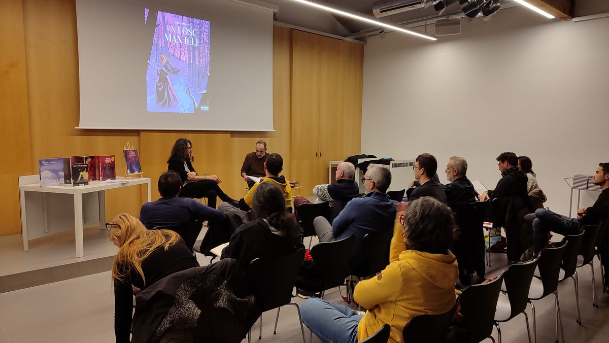 Aquest dilluns s'ha reunit el Club de còmic de la #BibliotecaelMolí, conduït per <a href="/PauMC9/">Pau MC</a> 💬📚

En aquesta ocasió ens ha visitat l'autor, Jaime Martín! 

ℹ️ Si t'agrada el món del còmic, aquest és el teu Club!