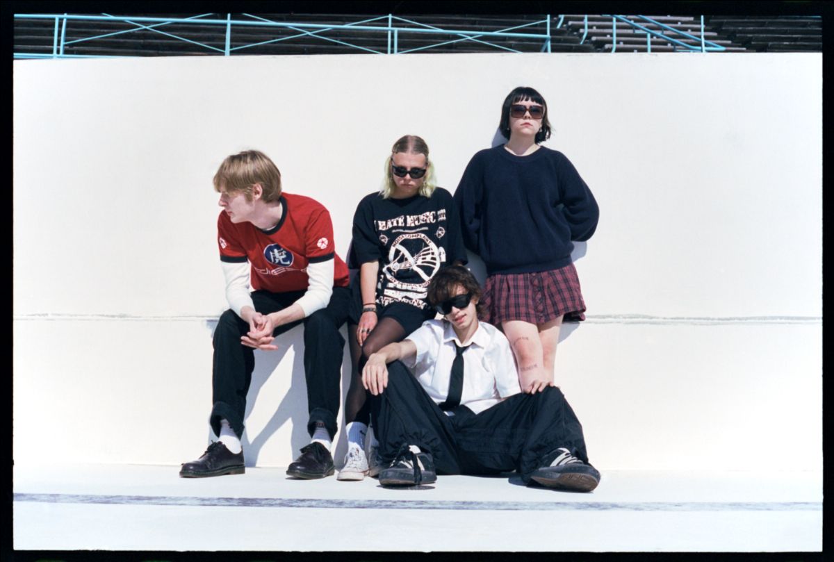 Listen With Monger (@listenwivmonger) on Twitter photo 90s slacker influenced debut single 'Jesus' out now from Swedish outfit Clutter via <a href="/PNKSLM/">Punk Slime</a> and <a href="/STAYGOLDENPR/">Jodie Banaszkiewicz</a> : listenwithmonger.blogspot.com/2025/01/clutte… 90s slacker influenced debut single 'Jesus' out now from Swedish outfit Clutter via <a href="/PNKSLM/">Punk Slime</a> and <a href="/STAYGOLDENPR/">Jodie Banaszkiewicz</a> : listenwithmonger.blogspot.com/2025/01/clutte…