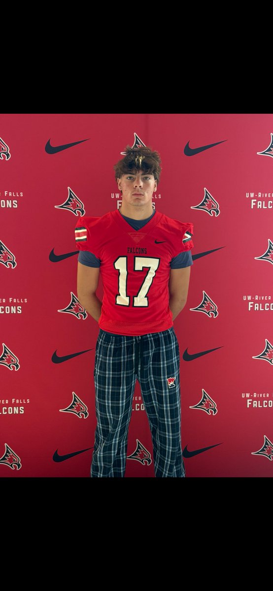 Had a great time at UWRF today. Thanks to <a href="/CoachWalkerRF/">Matt Walker</a> for showing me around today!