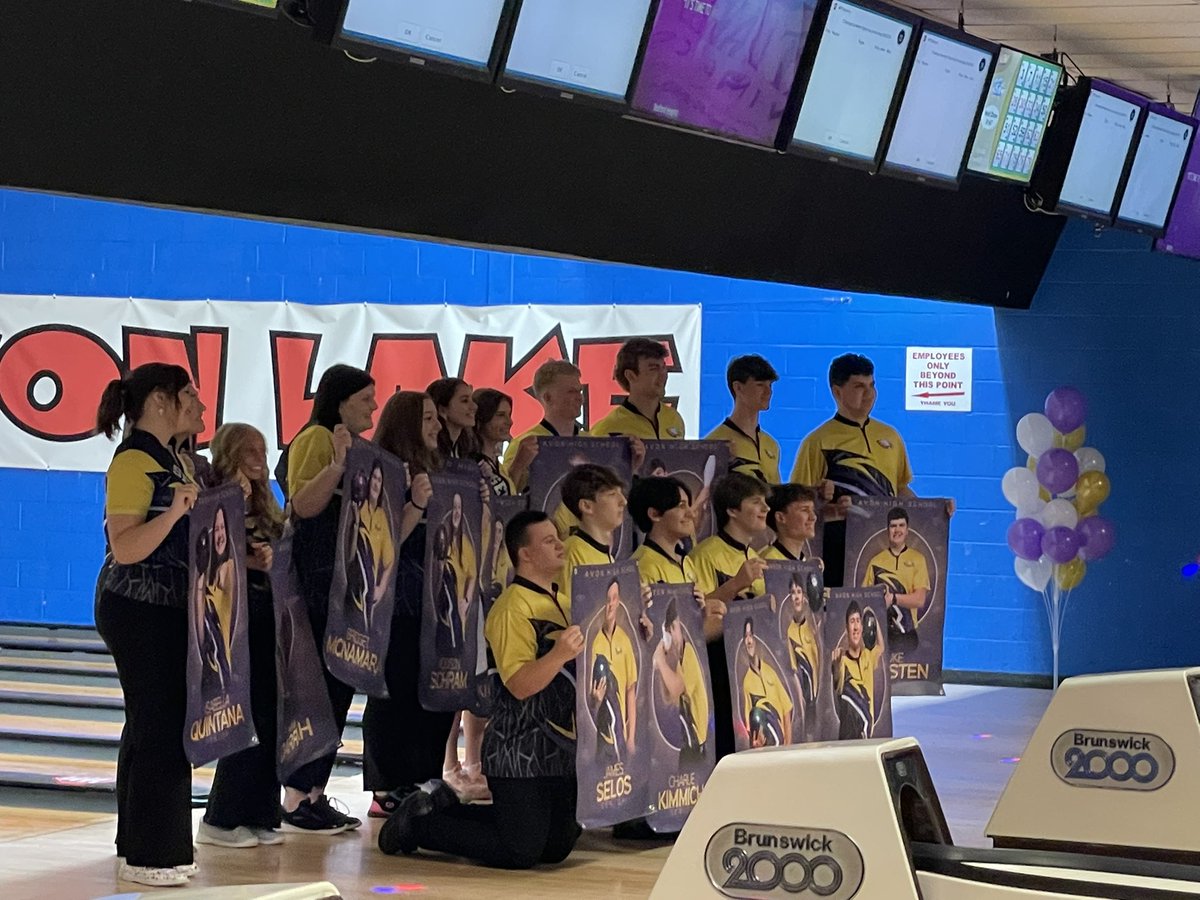 It was wonderful to be on hand to recognize our many seniors at the Avon Bowling team’s Senior Night this afternoon.  Looking forward to a great match.  Stay warm everyone!!