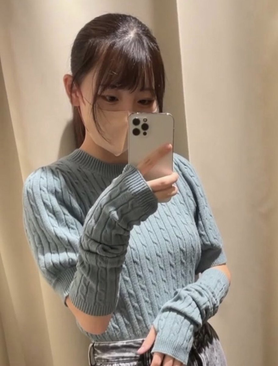 オマ○コ写真を「おつかれさま」で見せる🍇

ちなみにすっぽんぽんでもいいかなぁ？

※21時間限定！