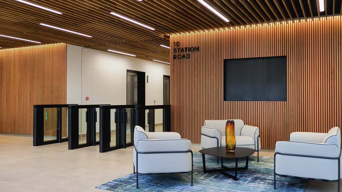 10 Station Road is setting a new standard for #sustainable offices in #Cambridge - 50,000 sq ft of light-filled spaces with 200 cycle spaces and car parking - all just minutes from Cambridge Station.

More from <a href="/CambridgeIndy/">Cambridge Independent</a>:
cambridgeindependent.co.uk/business/10-st…