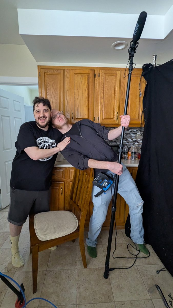 GilaFilmLLC's tweet photo. Honored to be a producer and occasional boom operator on IT'S ALWAYS ALMOST OVER, the latest directorial effort from THE LAST FRANKENSTEIN producer Jay Leonard!
#gilafilms #LastFrankenstein #alwaysalmostover #indiefilm #indiemovies https://t.co/nkg3lzNmgm