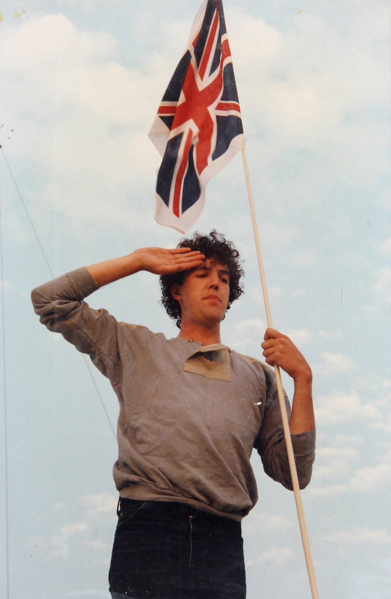 Who else is watching the inauguration?

All the best to our American counterparts across the pond!🇺🇸🇬🇧