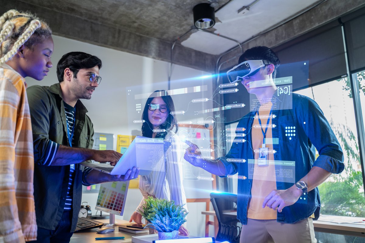 Latest in our Voices of Entrepreneurs series: <a href="/felipematos/">Felipe Matos🌈</a>, a leader in Brazil's startup scene🇧🇷, dives into the #AI revolution. Learn how AI transforms product development and competition worldwide. 🌐
🔗Read it here: bit.ly/4h069aV