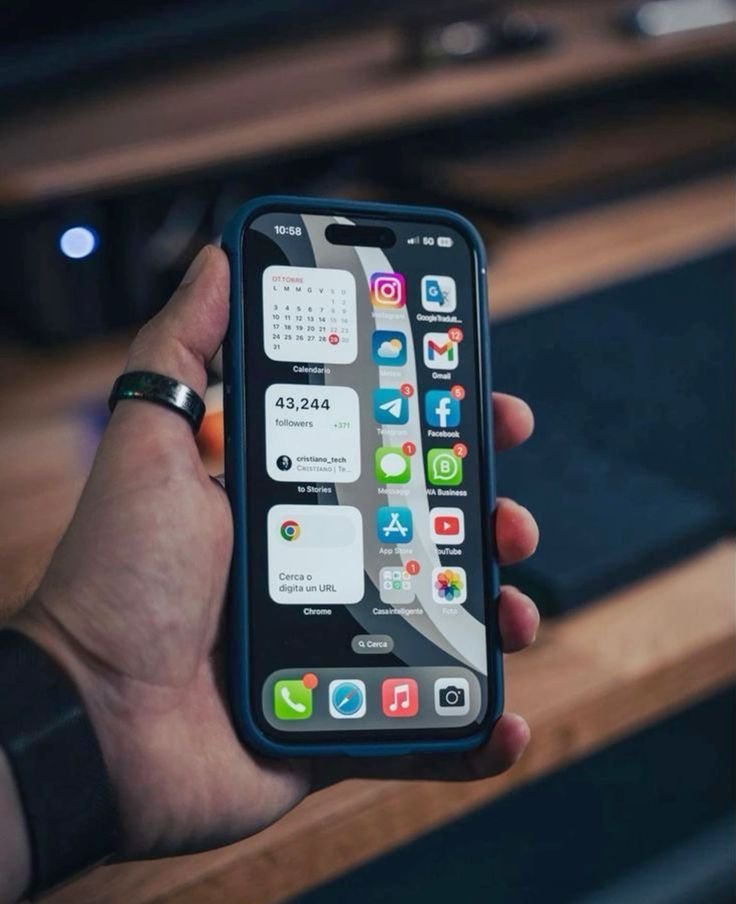 AlexNoubeyou's tweet image. Votre téléphone est bien plus PUISSANT que vous ne le pensez, il vous donne le pouvoir de TOUT créer !

Mais pour ça il faut connaître les BONNES applications

Voici 10 applications INCROYABLES et PEU CONNUES qui vous épateront : ↓