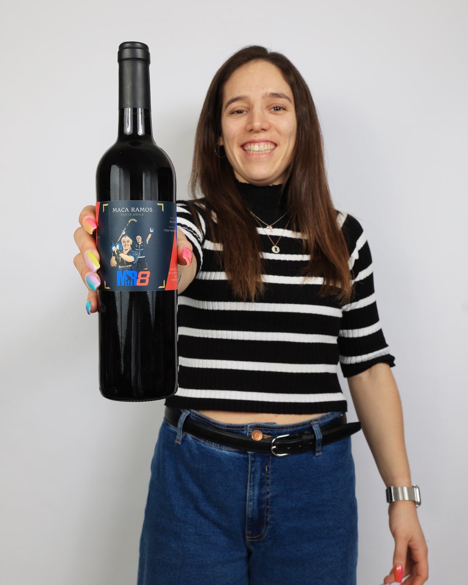 Que melhor do que começar o ano em grande com uma 𝗲𝗱𝗶𝗰̧𝗮̃𝗼 𝗲𝘀𝗽𝗲𝗰𝗶𝗮𝗹 𝗲 𝗹𝗶𝗺𝗶𝘁𝗮𝗱𝗮 de 25 garrafas de vinho com o meu rótulo 🍷

Manda mensagem para garantires a tua ⭐️

• 𝕀𝕕𝕖𝕒𝕝 𝕡𝕒𝕣𝕒 𝕢𝕦𝕒𝕝𝕢𝕦𝕖𝕣 𝕞𝕠𝕞𝕖𝕟𝕥𝕠 •

PVP: 14,99€ 

@adegavirtual.pt